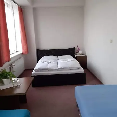 Apollo 3* Valašské Meziříčí