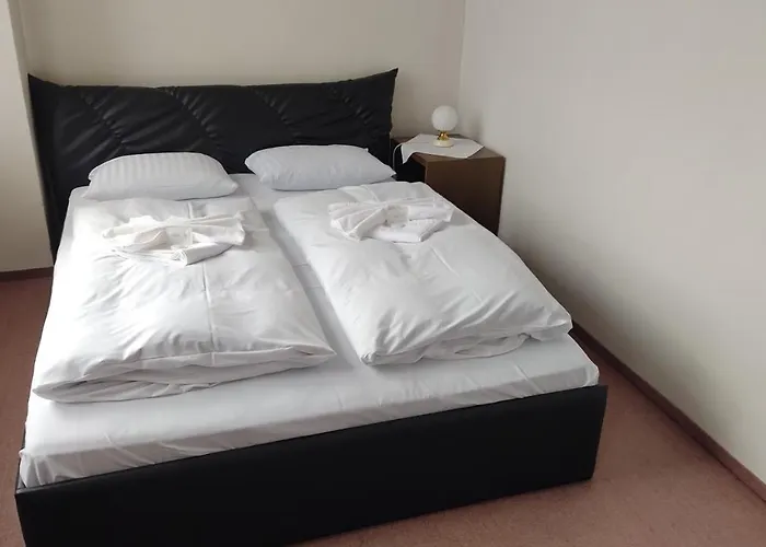 Apollo Hotel 3*